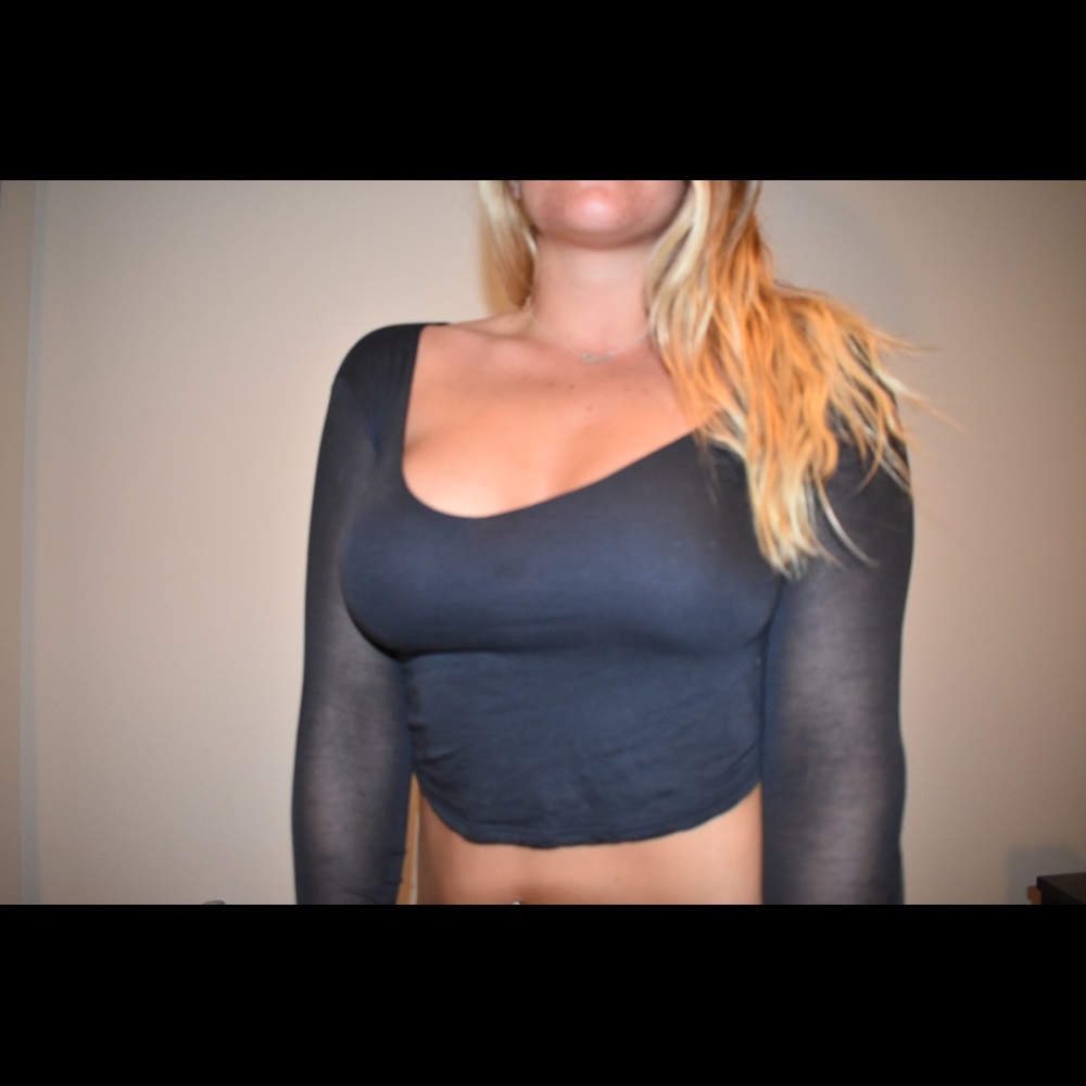 basic black long sleeve shirt
